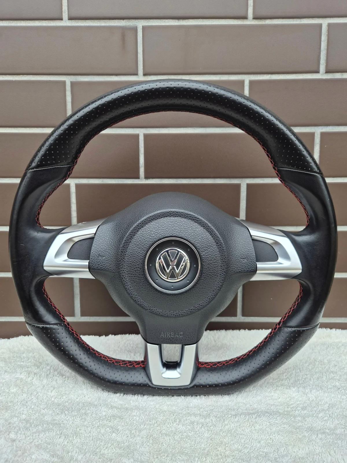 VW Golf VI GTI Steering Wheel Airbag