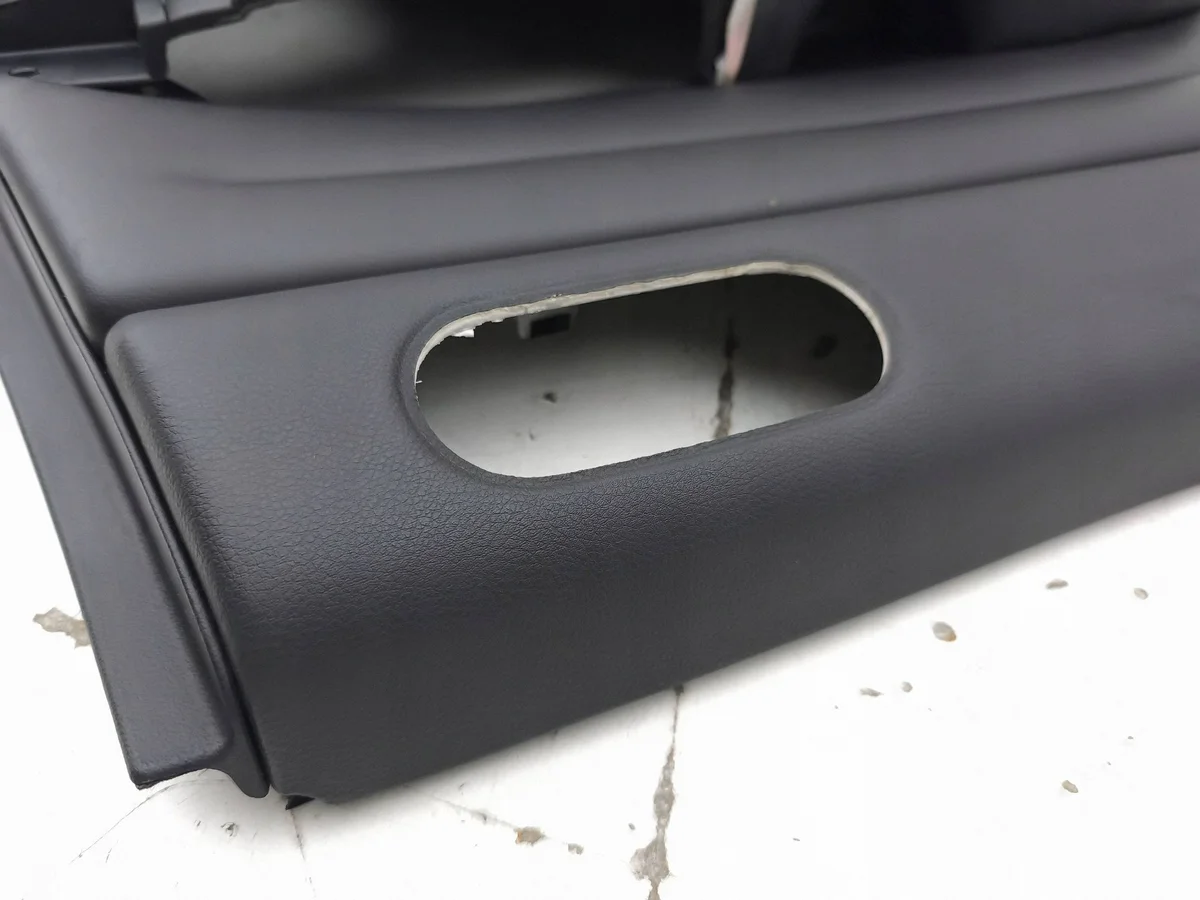 Mazda CX-7 2010 Türverkleidung hinten EH7468520G02 image 9