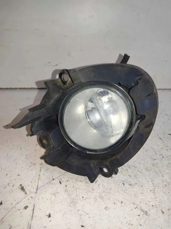 Mistlamp Subaru Trezia 812100D042