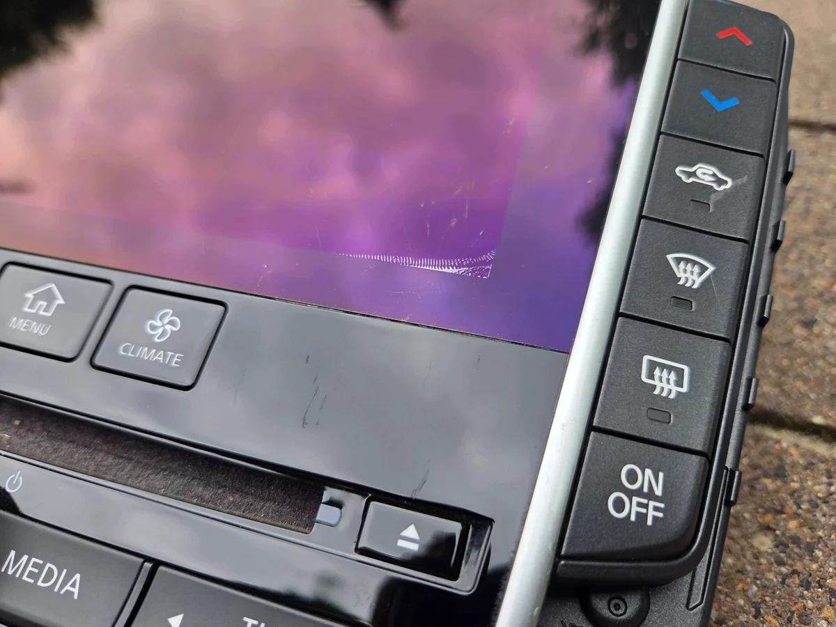 INFINITI Q50 Radio Navigation Kit image 6