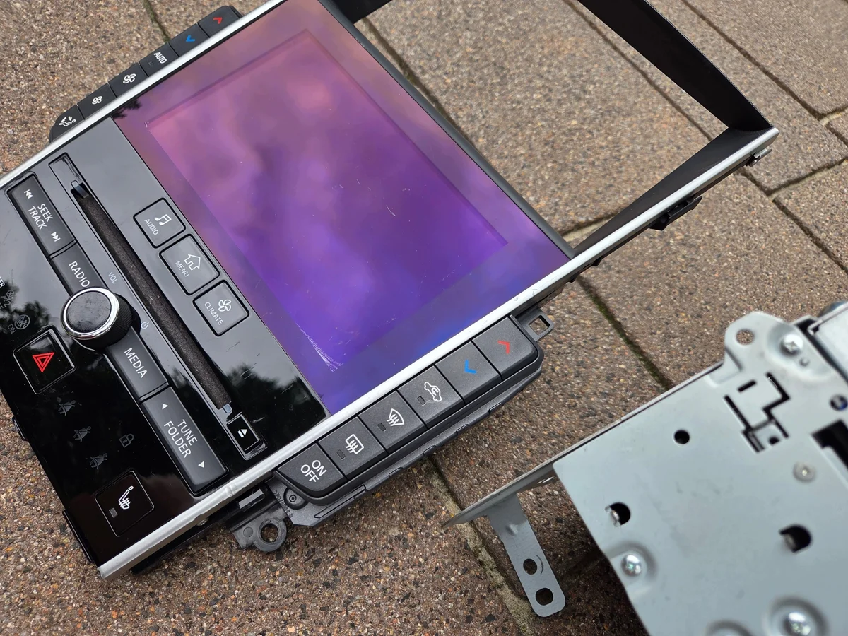INFINITI Q50 Radio Navigation Kit image 7