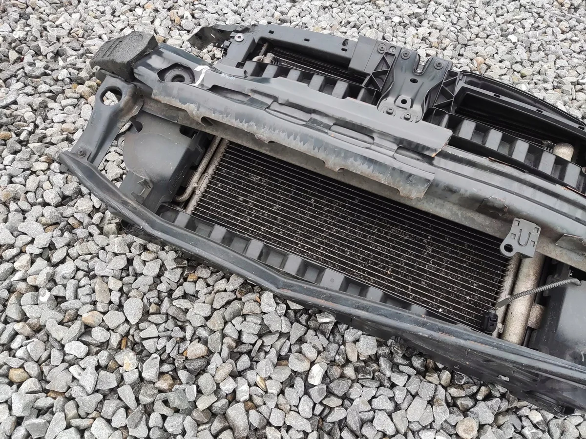 Kühlergrill Lüfter VW Golf VI 1.4 TSI 1K0121253BB image 3