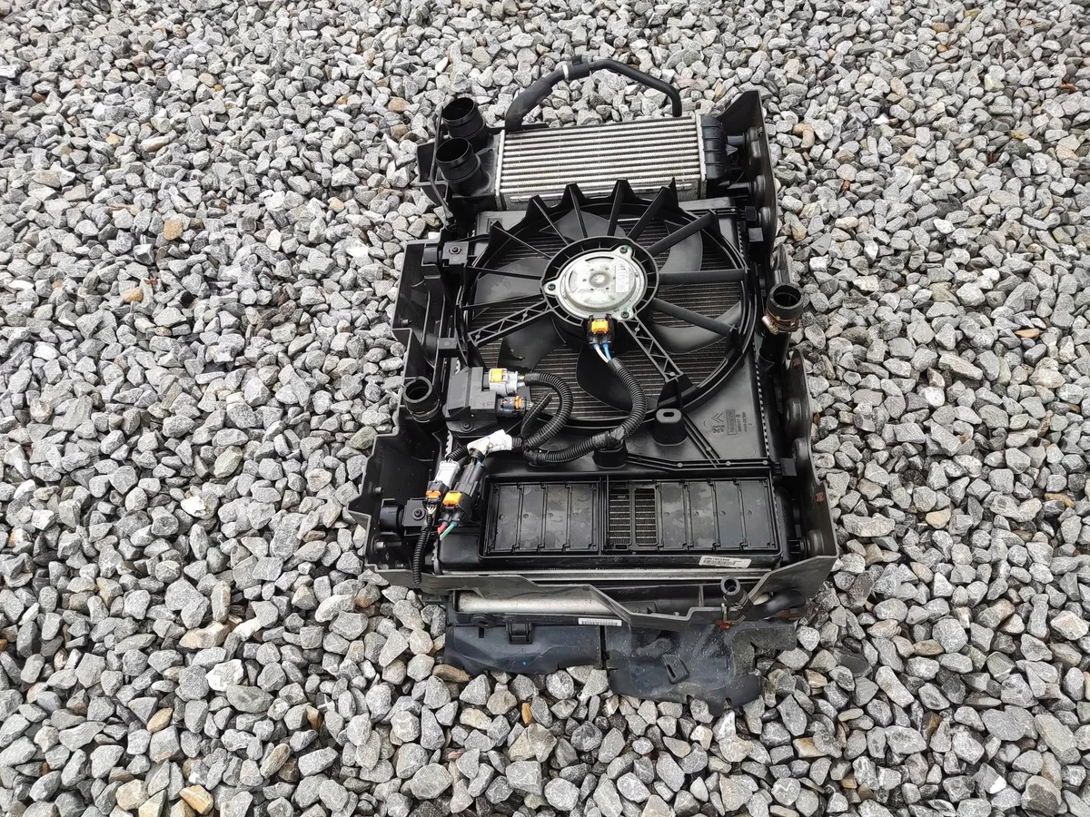Kühlerlüfter Peugeot 508 1.6 THP gebraucht image 3