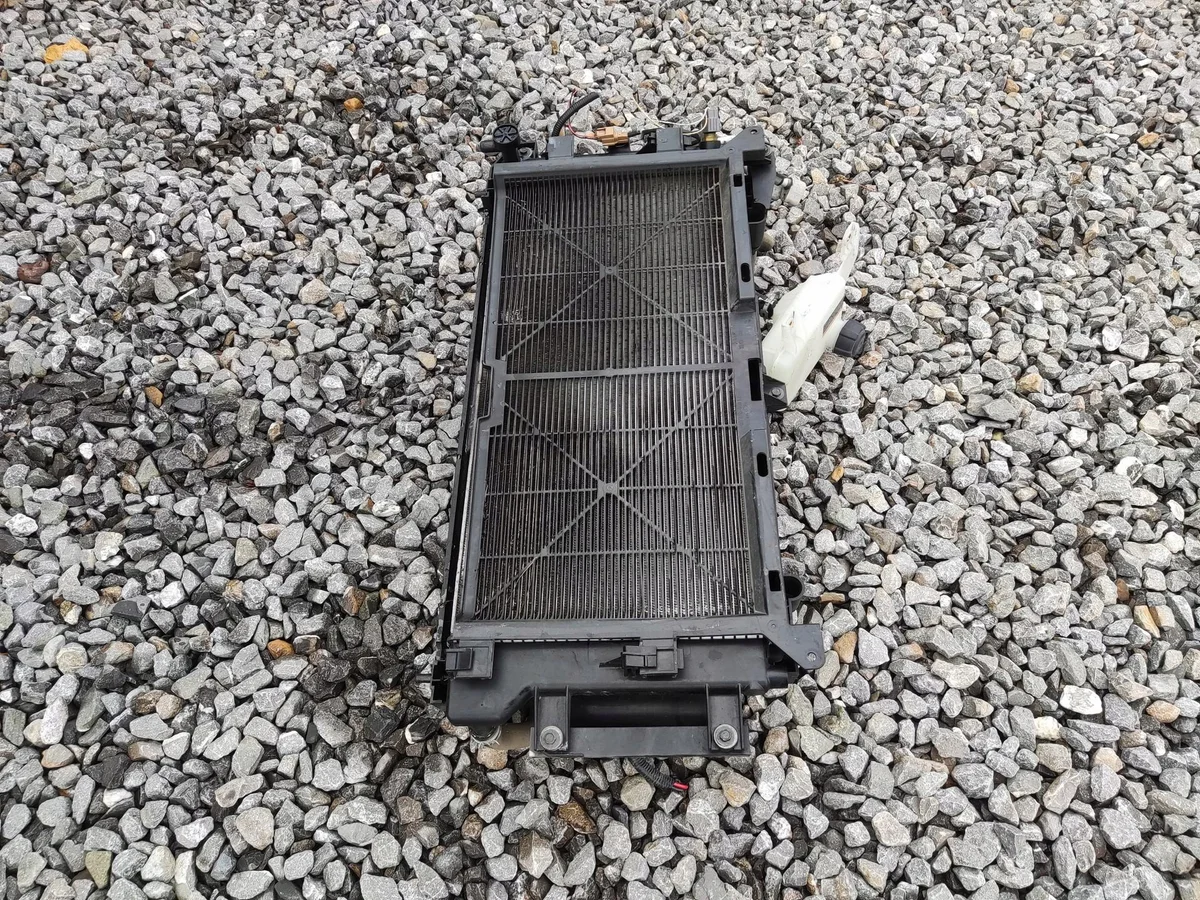 Jäähdyttimet tuulettimella Nissan Leaf I image 9