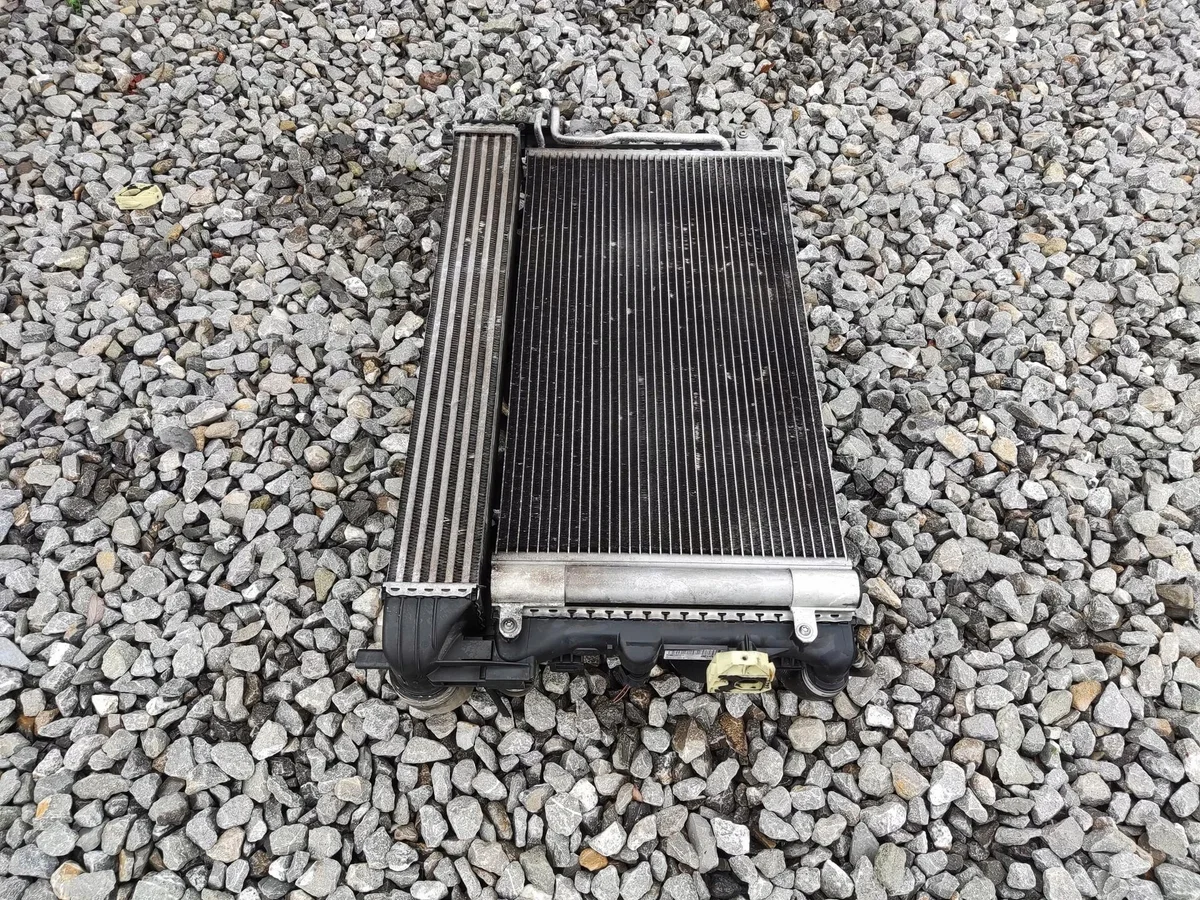 Kühlerlüfter Seat Ibiza IV 6J 1.6 TDI 2008-2012 image 9