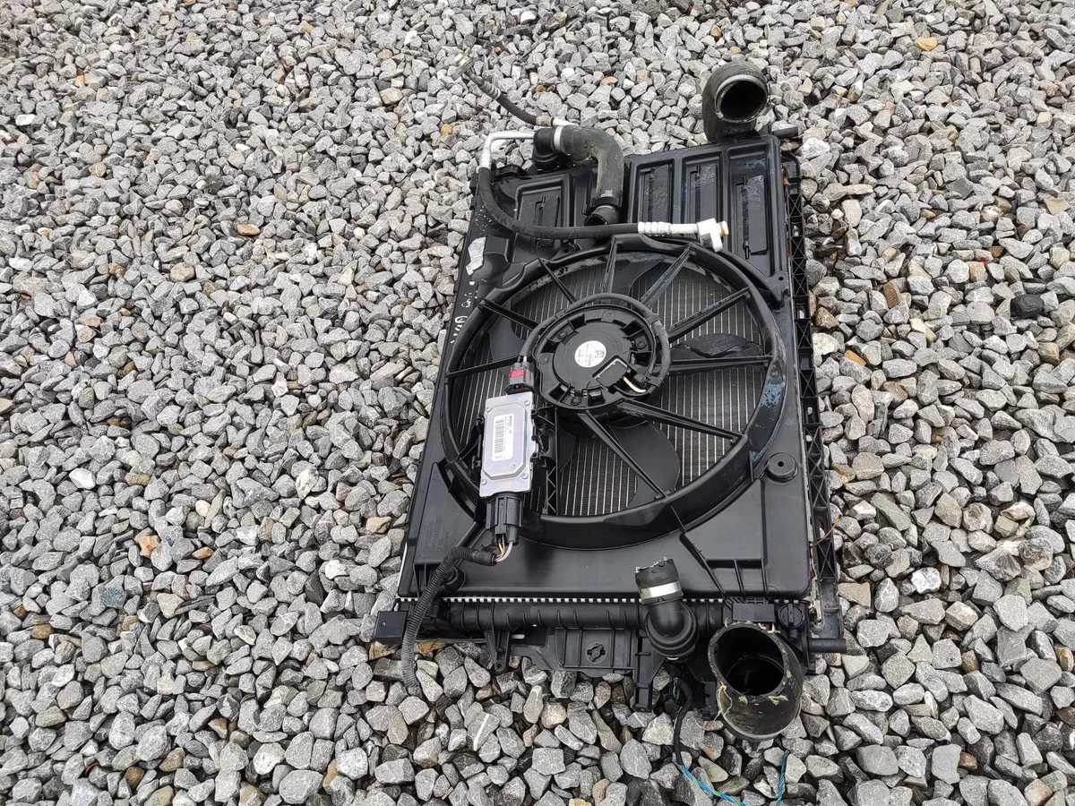 Kit Radiadores Volvo V40 II 2.0D 6G91-19710-DB image 5