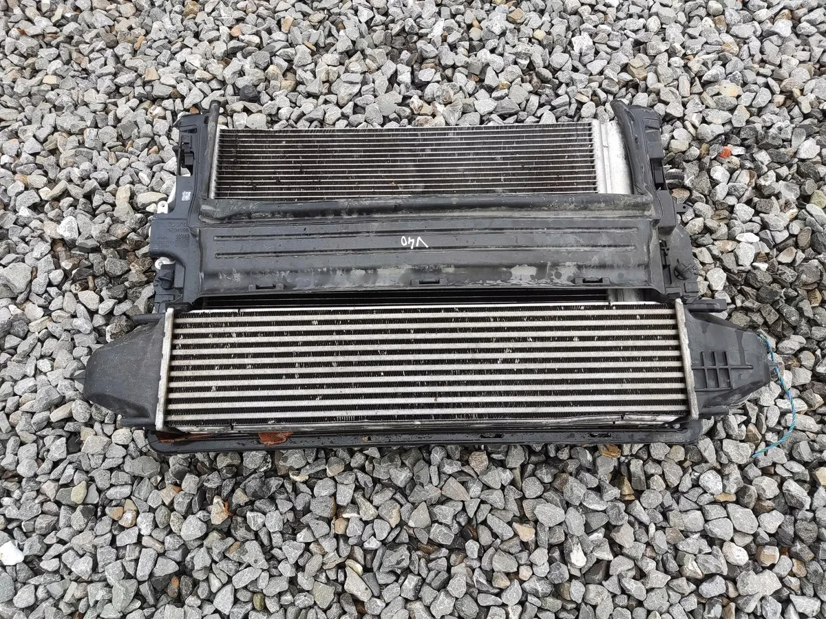 Kit Radiadores Volvo V40 II 2.0D 6G91-19710-DB image 7