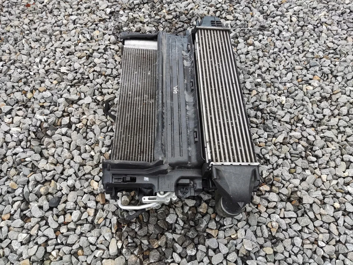 Kit Radiadores Volvo V40 II 2.0D 6G91-19710-DB image 8
