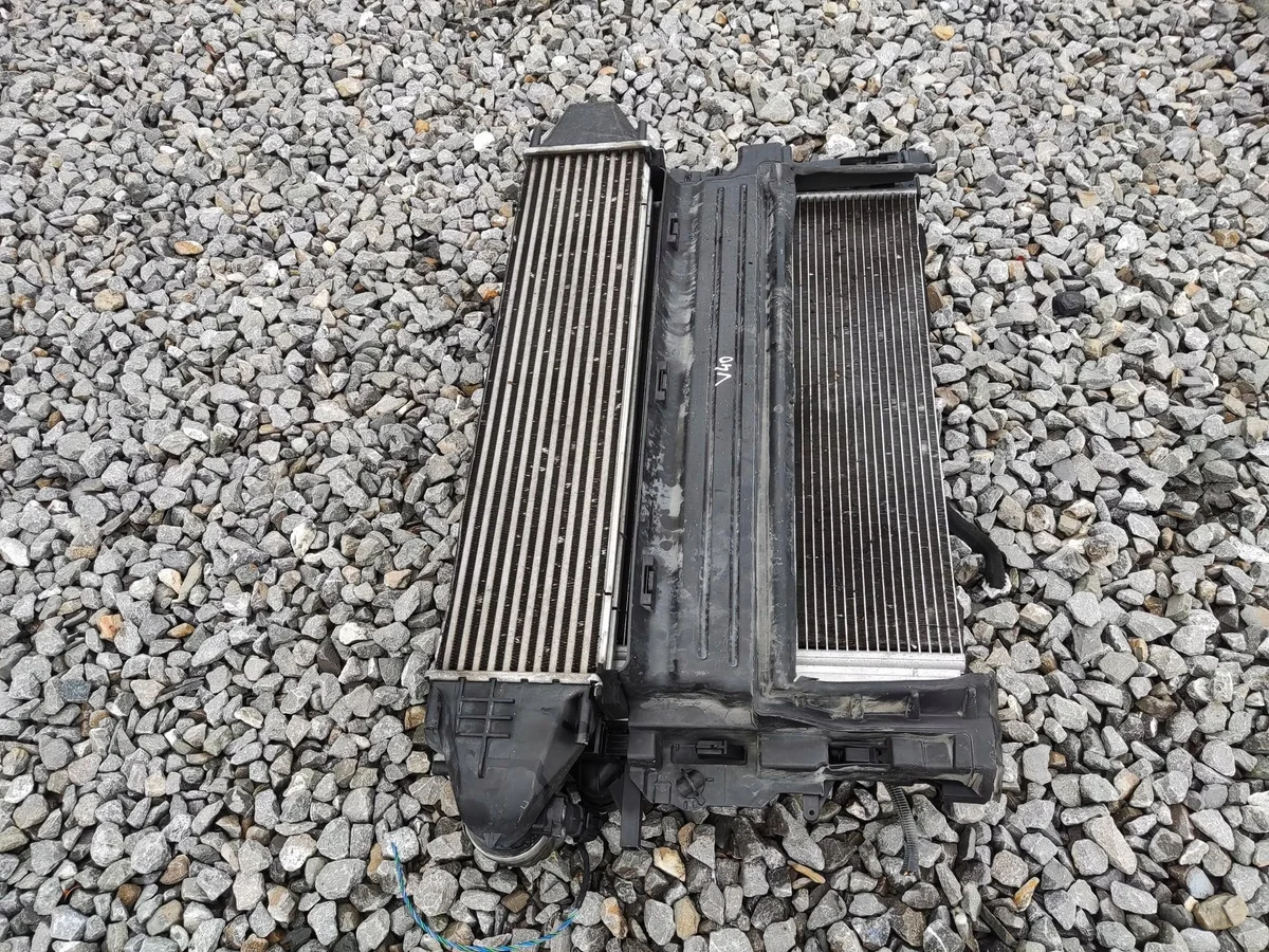 Kit Radiadores Volvo V40 II 2.0D 6G91-19710-DB image 10