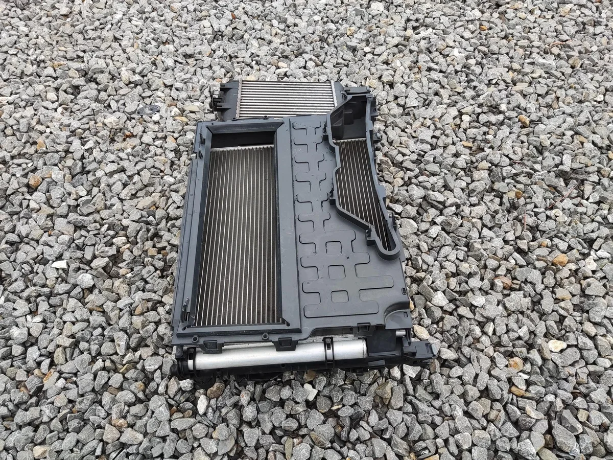 Kühlerlüfter Renault Captur 1.3 TCE gebraucht image 9