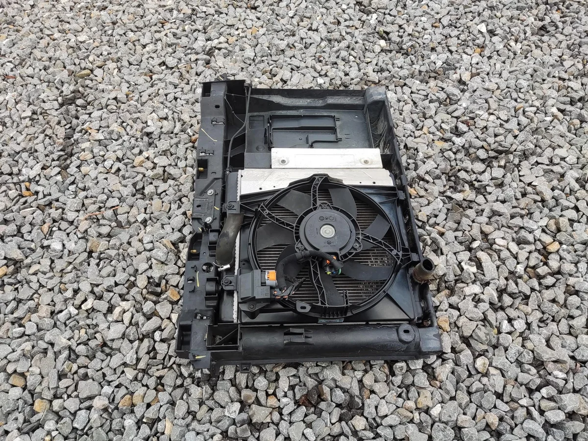 Kühlerlüfter Peugeot 208 I 1.4 VTI gebraucht image 3