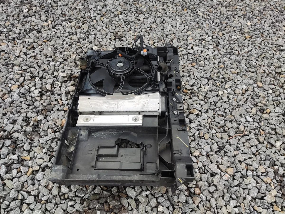 Kühlerlüfter Peugeot 208 I 1.4 VTI gebraucht image 5