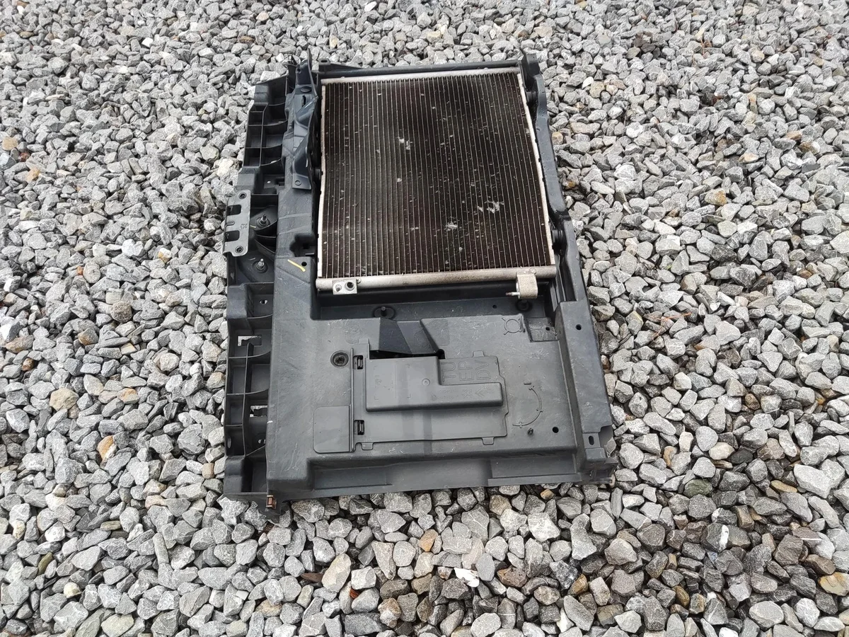 Kühlerlüfter Peugeot 208 I 1.4 VTI gebraucht image 9