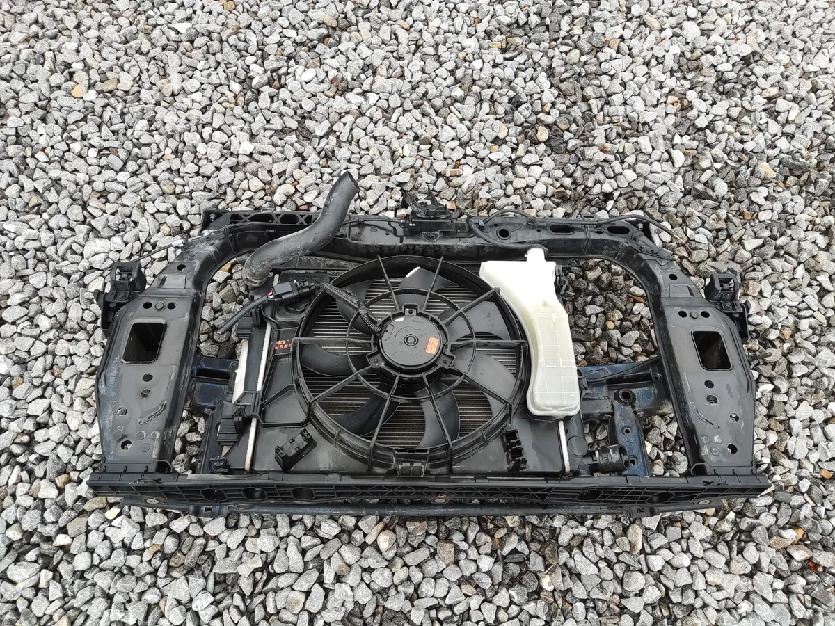 Kühlergrill Lüfter Kia Rio III 1.2 2011-2014 gebraucht image 6