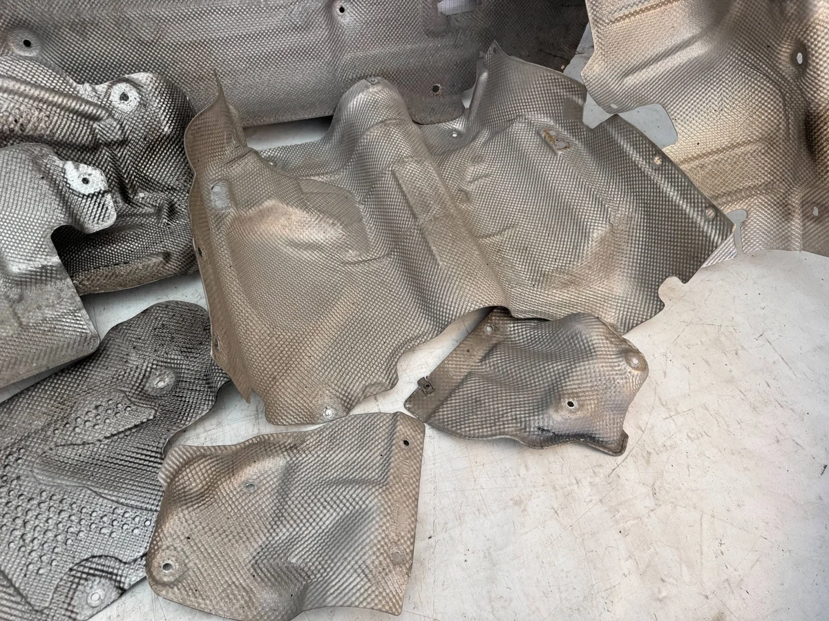 Hitzeschutz Auspuff Mercedes GLE AMG W166 DBL507 image 6