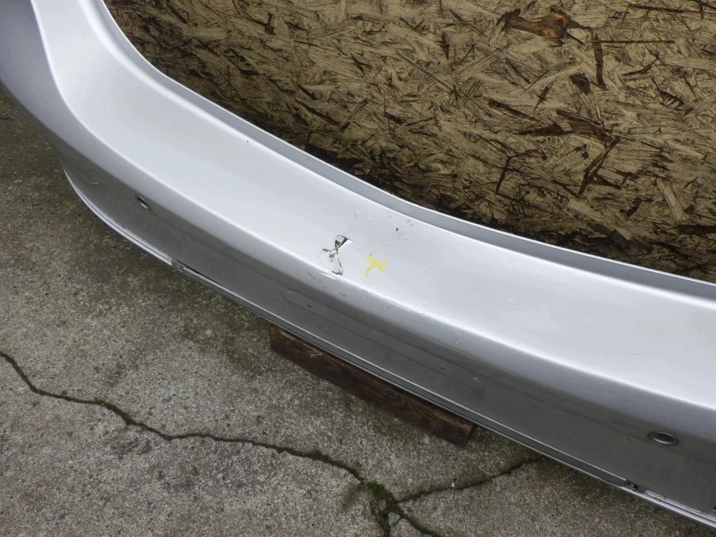 Opel Astra J Heckschürze hinten gebraucht image 9