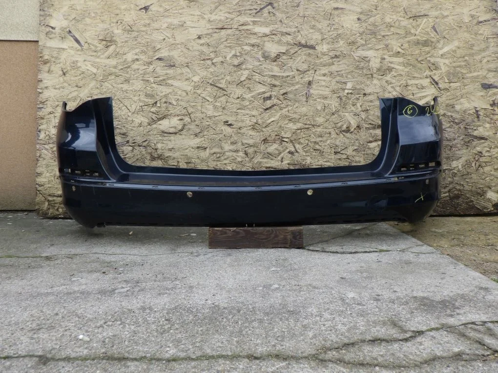 Opel Astra J Kombi Parachoques Trasero Usado