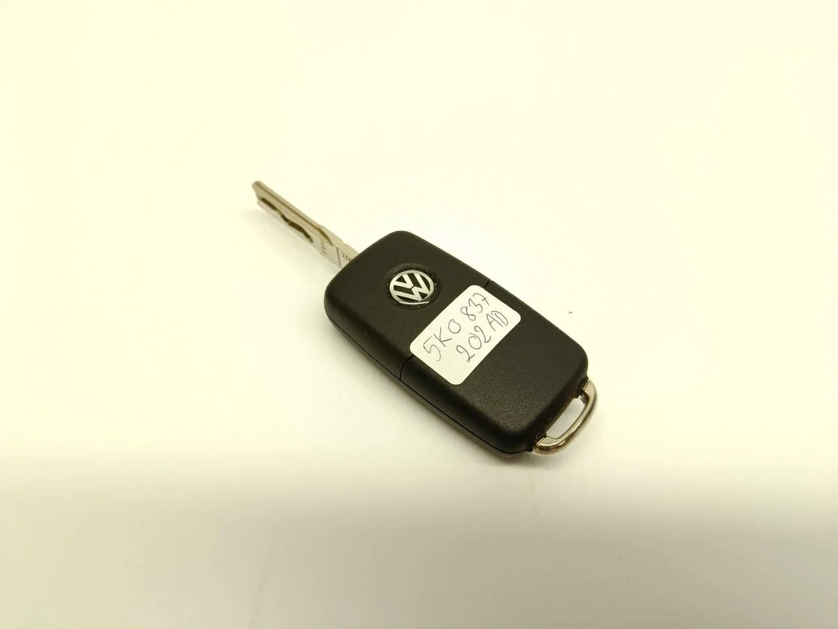 VW Golf 6 Schlüssel Hülle Pilot 5K0837202AD image 5