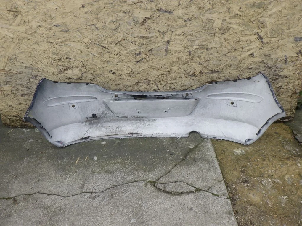 Opel Corsa D 3D 2006- Para-choque Traseiro image 4