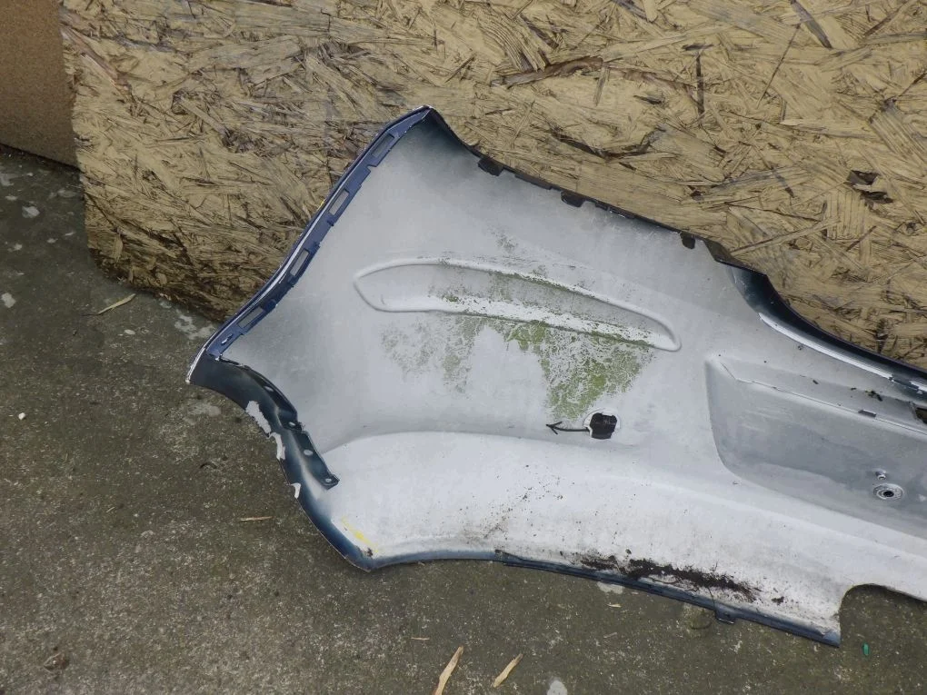 Opel Corsa D 3D 2006- Para-choques Traseiro image 7