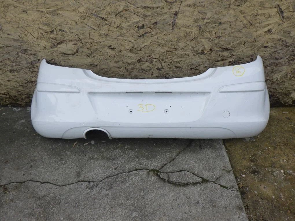 Opel Corsa D 3D OPC Parachoques Trasero Usado