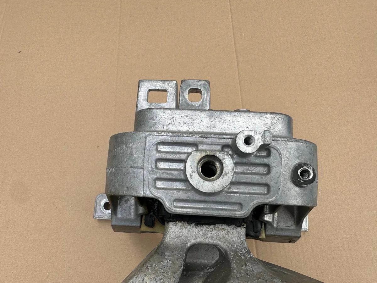 Engine Mount for Mercedes A-Class W177 A2472401900 image 9