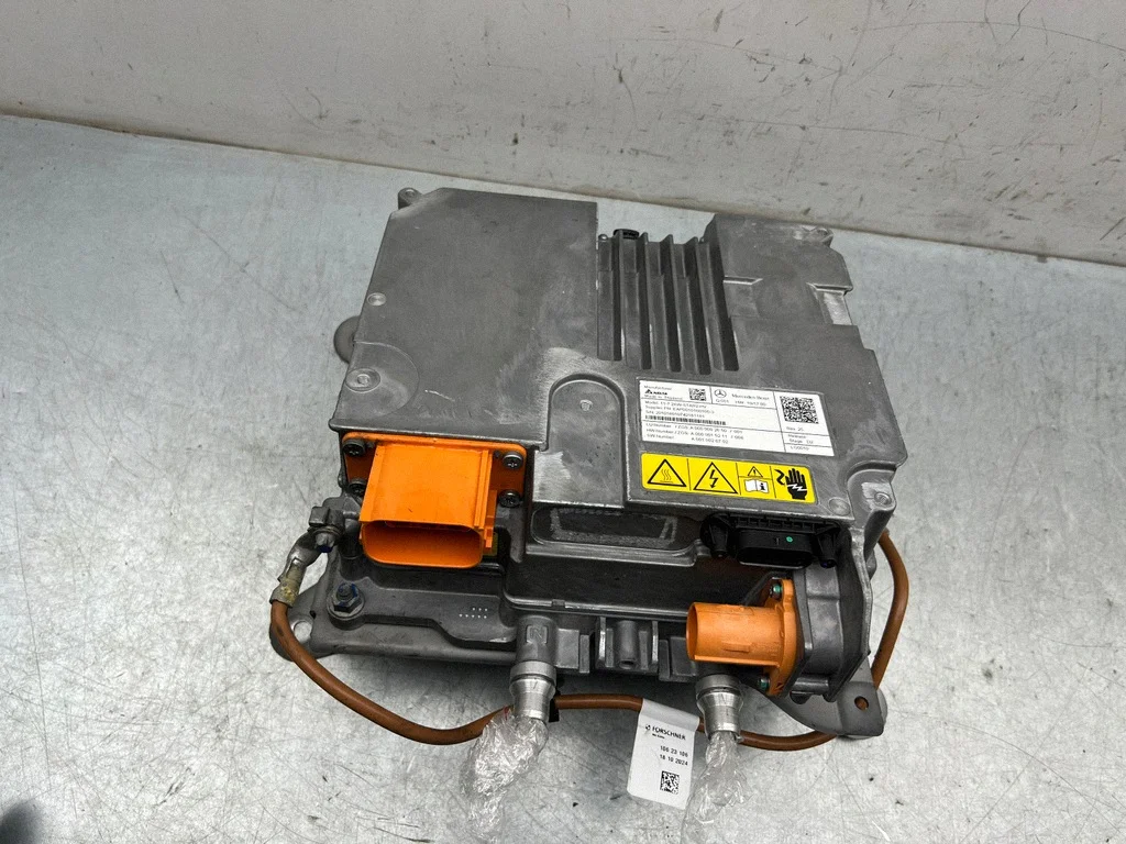 Inverter Mercedes-Benz EQB (X243) A0009015211