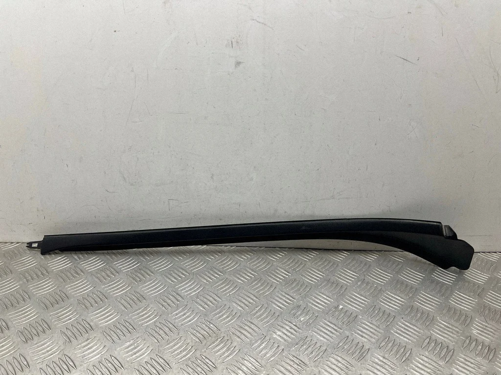 Mercedes GLB EQB Windshield Trim Left A2476909304