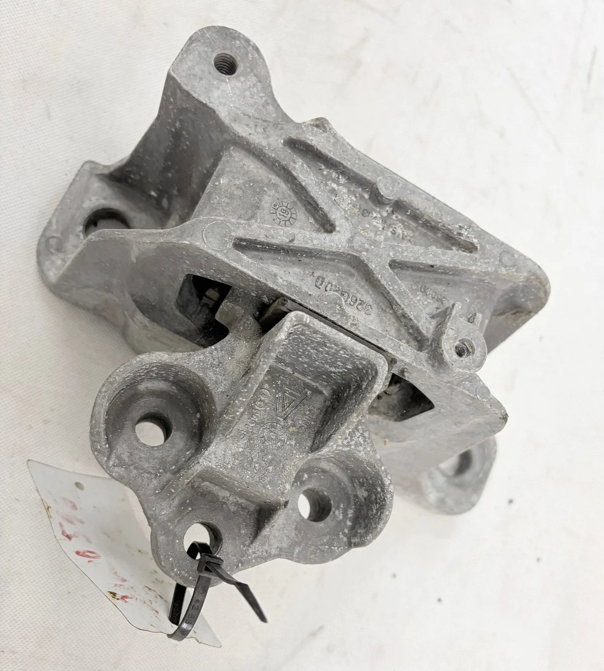 Support moteur avant droit Ford Focus JX61-6F012-AF