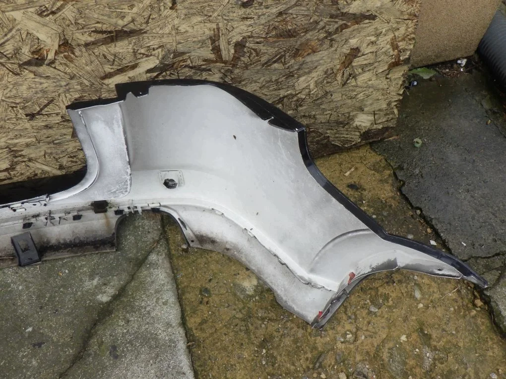 Opel Signum 03- Parachoques Trasero Usado image 10