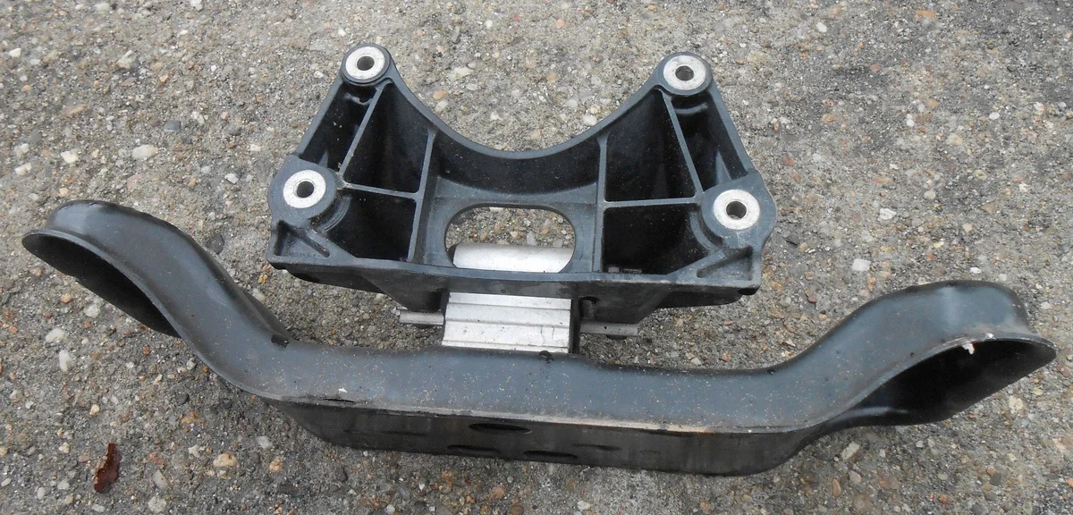 Engine Cover Mercedes E-Class W213 2.0 Bluetec