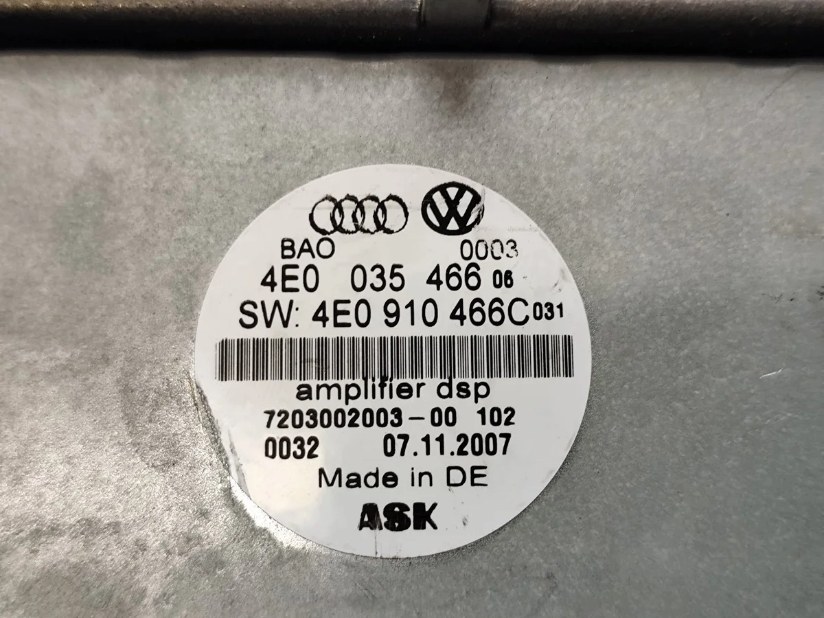 Audi A8 D3 B&O Verstärker 4E0035466 image 7