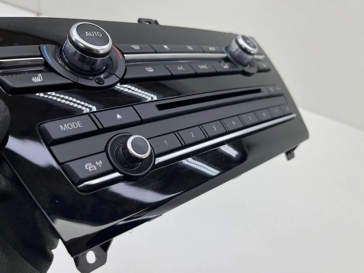BMW X3 F25 LCI Klimaanlagenbedienfeld image 9