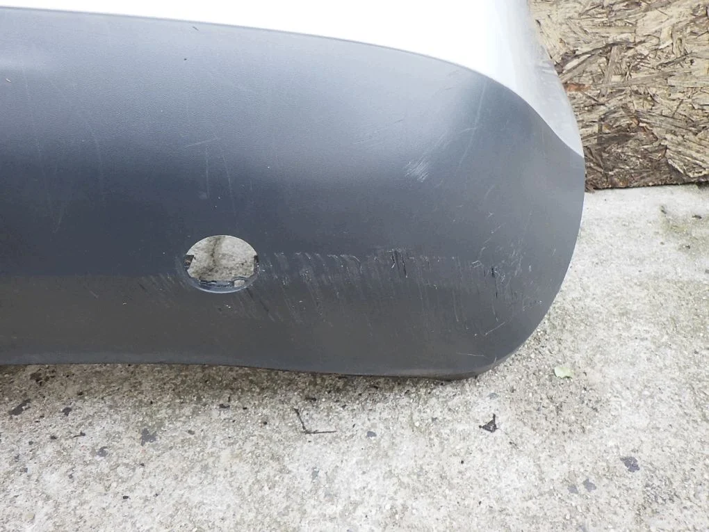 VW Golf V 5 Stoßstange Hinten Gebraucht image 9