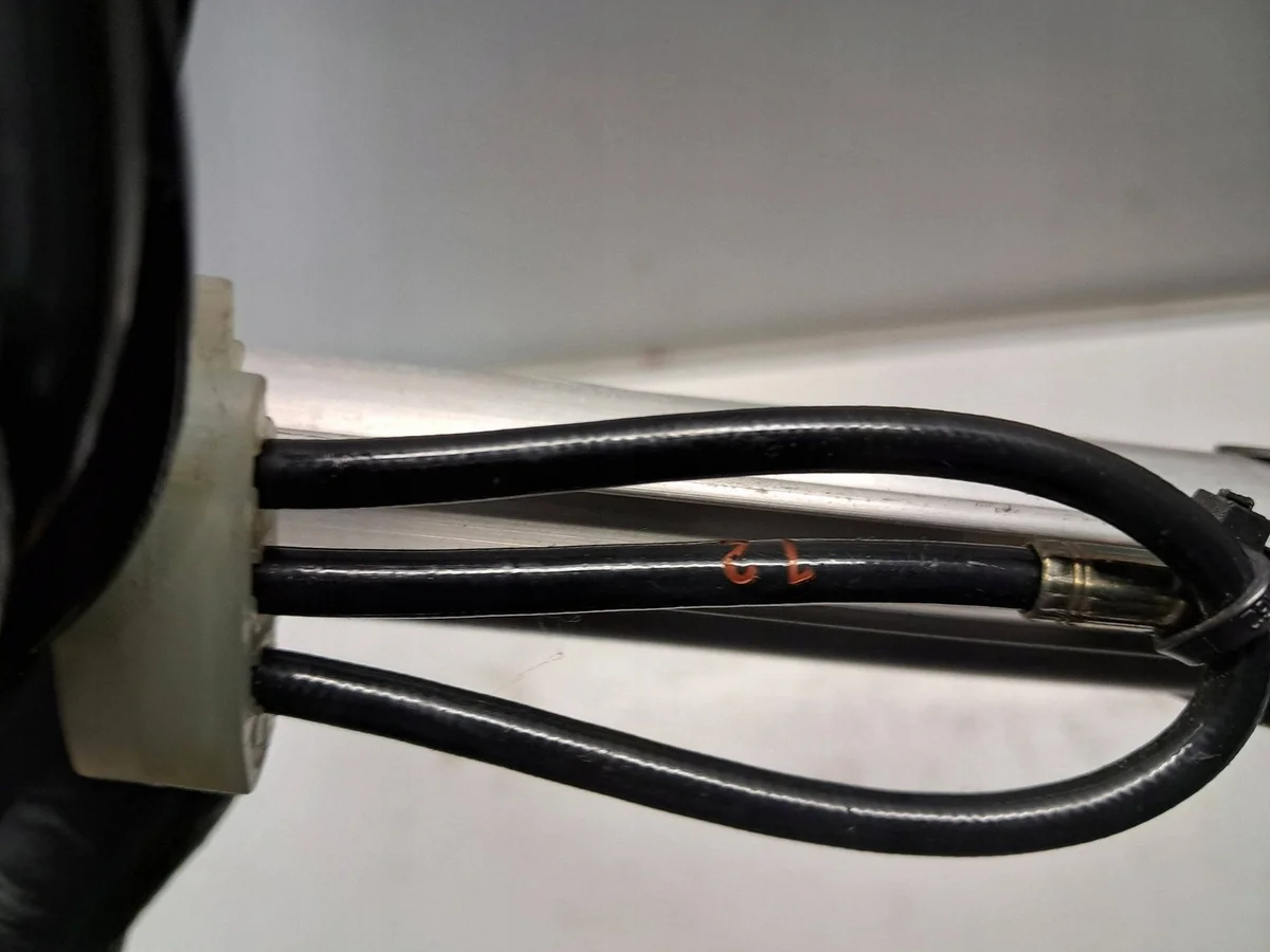 Mercedes-Benz CLK W209 Actuator Dak A2098000772 image 4