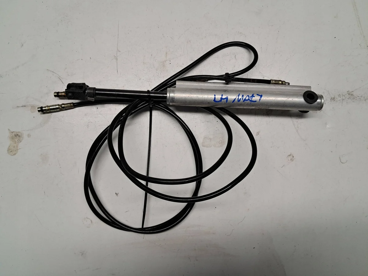 Mercedes CLK W209 Attuatore Tetto Sinistro A2098000972