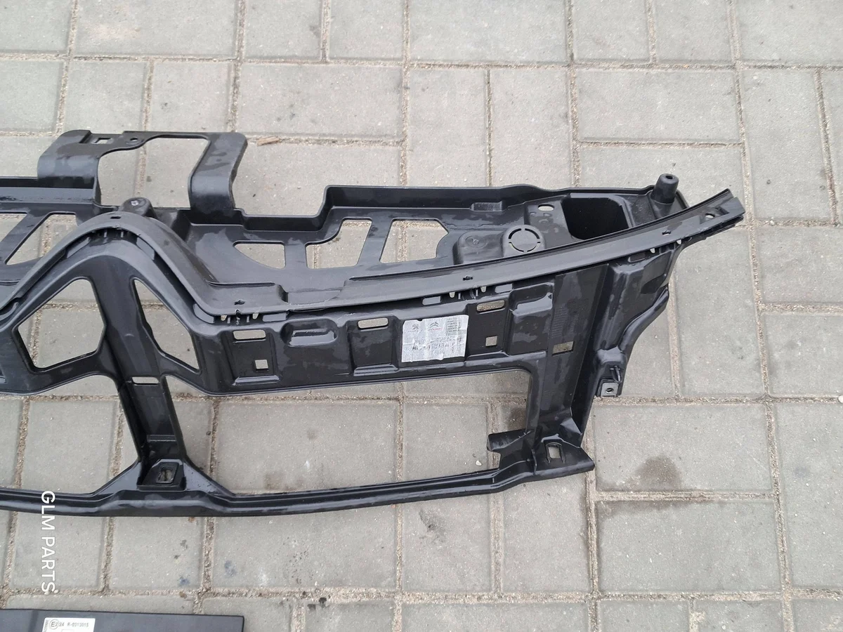Citroen C4 Picasso II Rinforzo Paraurti Usato image 6