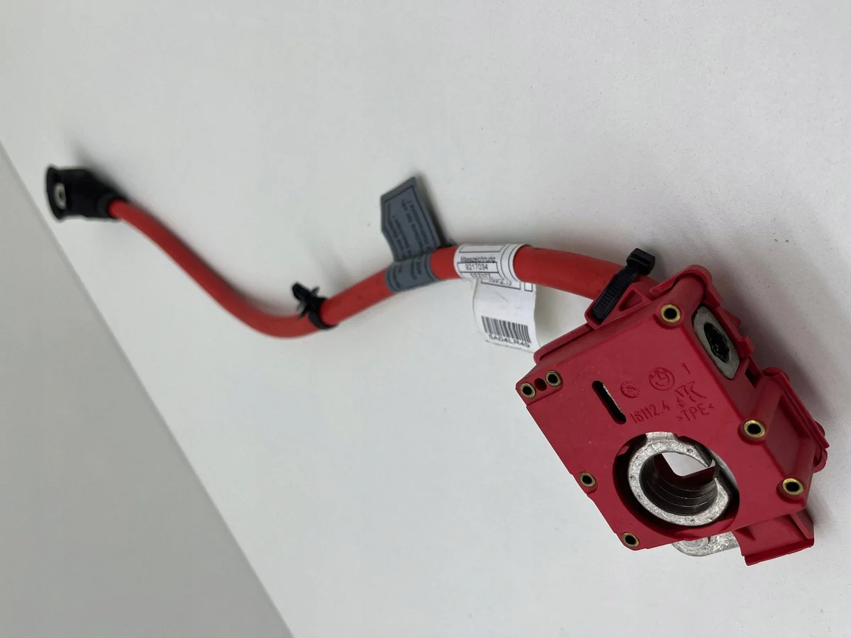 BMW F10 F11 Klema Akumulatora Plusowa