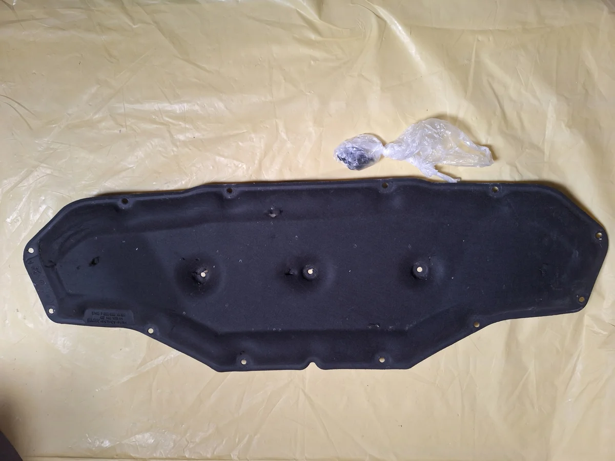 Ljudisolering motorhuv BMW F45 F46 7298866