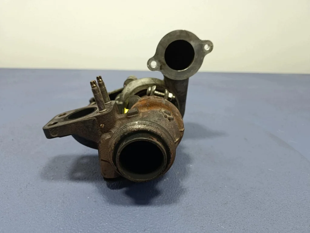 Citroen DS3 1.6 e-HDi turbocompressor image 5