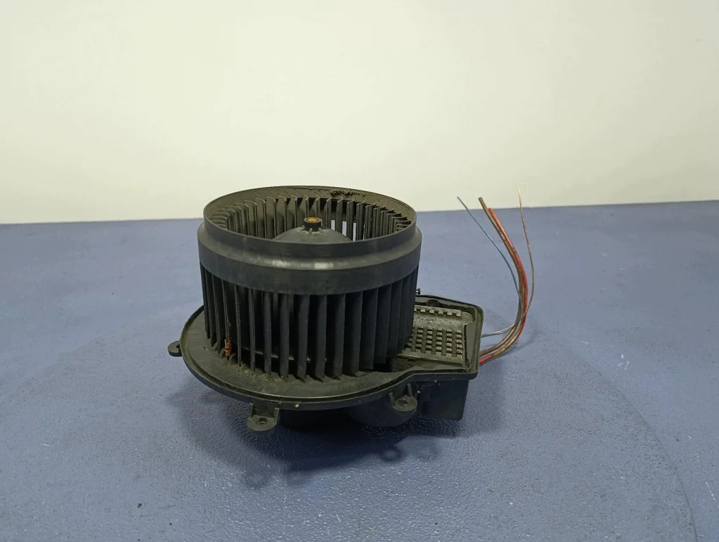Ventilador Mercedes Classe C W203 2004- Usado image 3