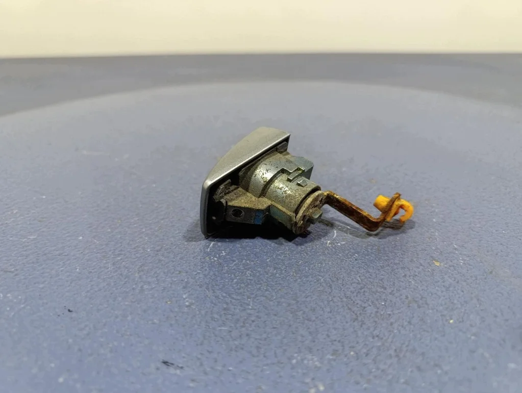 Subaru Impreza III GH Deurslot Cilinder A-1024614- image 10