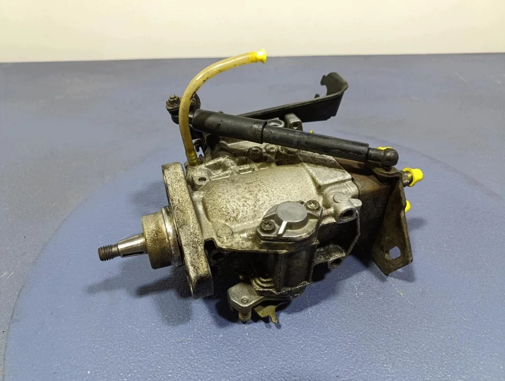 VW Transporter T4 1.9D Injection Pump image 8