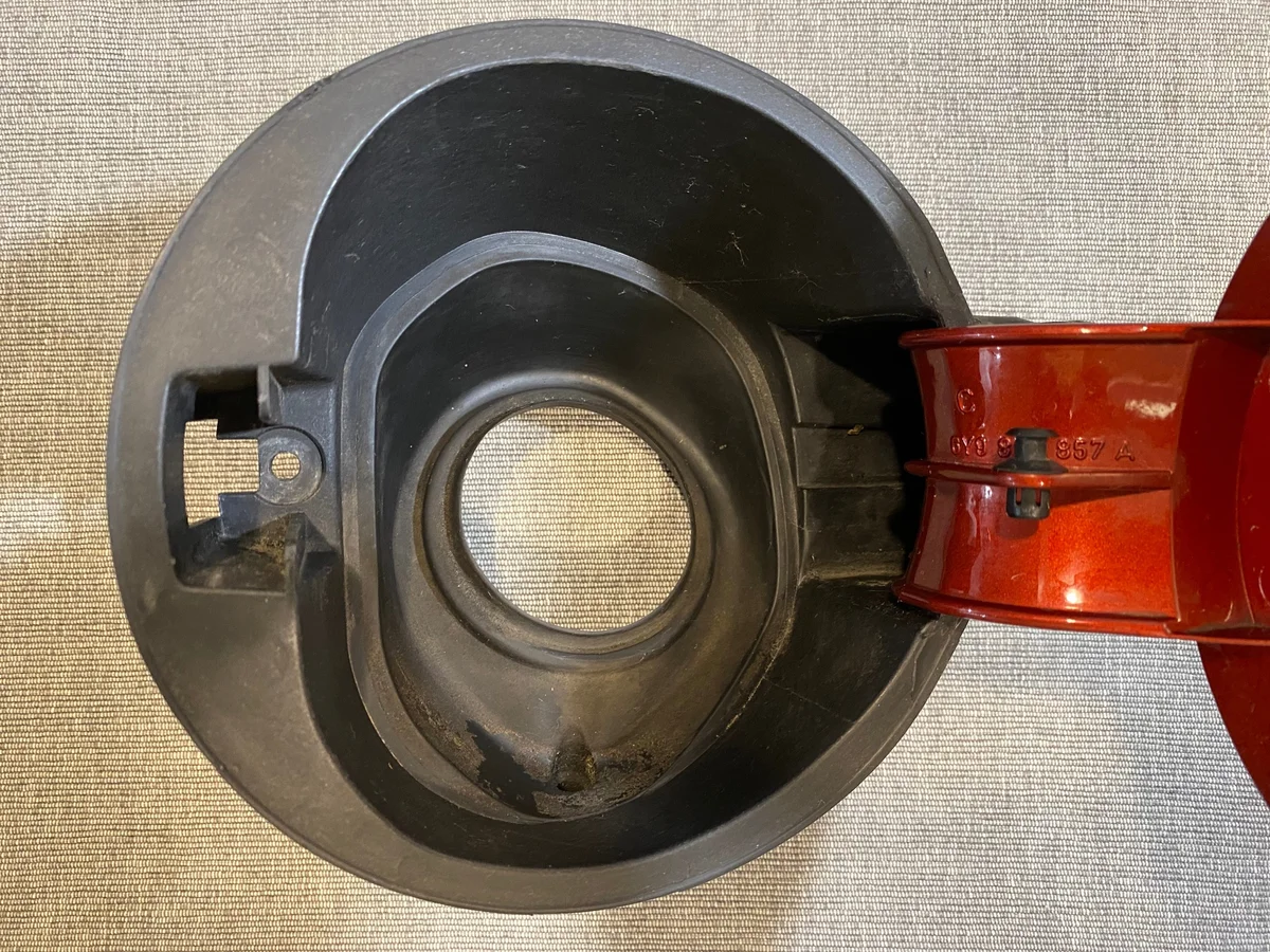 Klappe Tankdeckel Skoda Fabia I 6Y gebraucht image 6