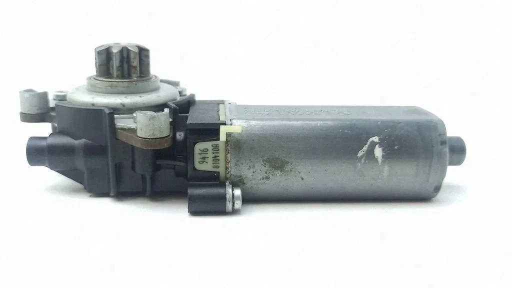 Moteur siège MERCEDES C W204 820418984 image 3