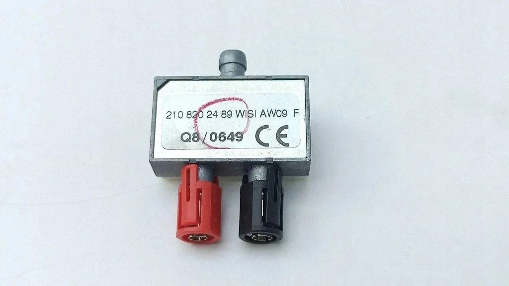 Antenniliitin Mercedes W221 C216 OE