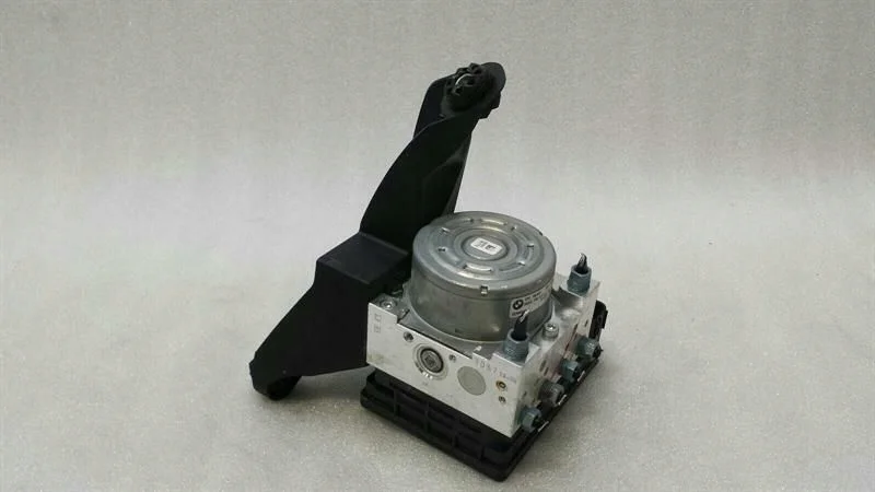 BMW X1 F48 ABS pomp 6891409