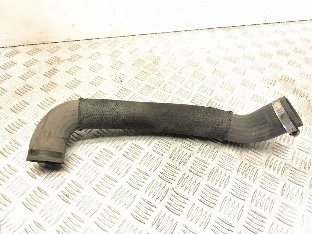 Intercooler slang Toyota Avensis 1.6 Diesel