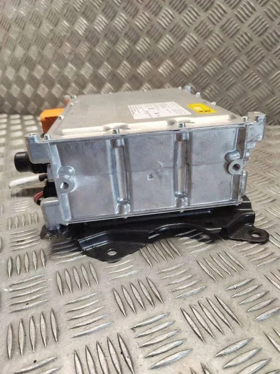 Inverter Mercedes-Benz E W213 A0009006420 image 3