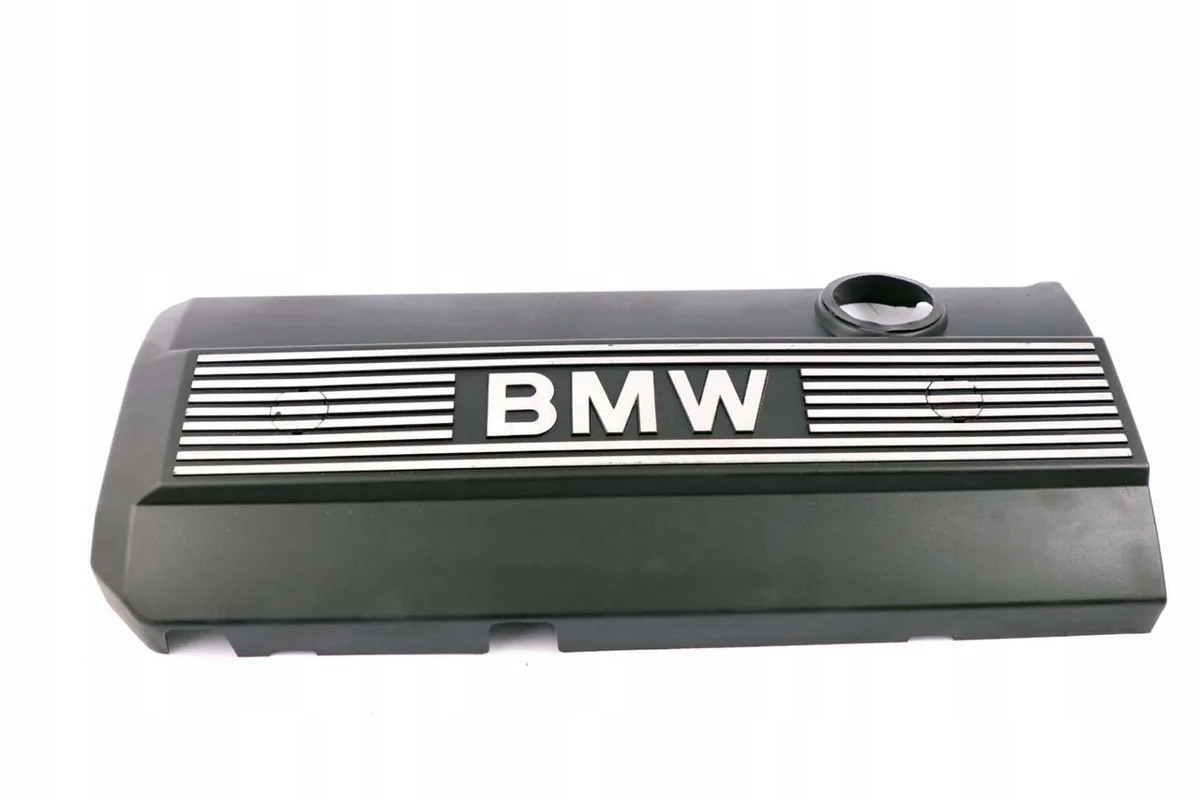 BMW OE 7526445 Cubierta Motor Usada
